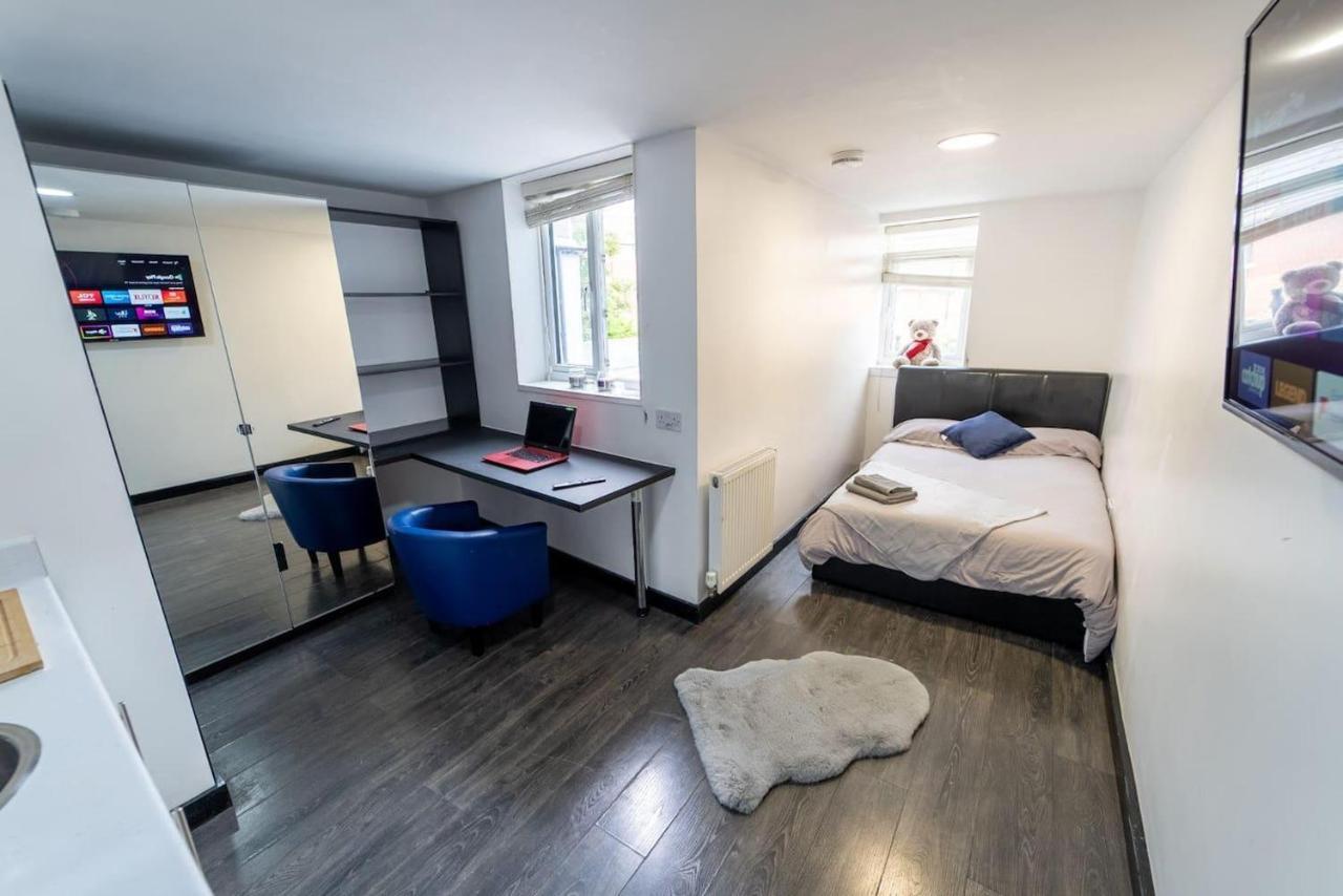 Studio Close To Selly Oak Train Station Birmingham Esterno foto